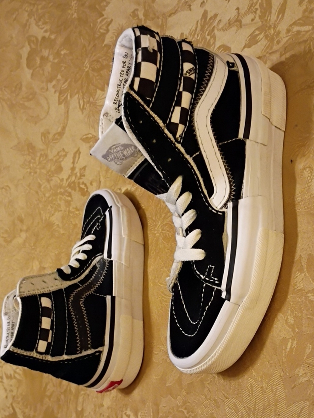 VANS "RARE" SK8-HI Black & White Checkerboard High Top Women's 6.0 Men's 4.5